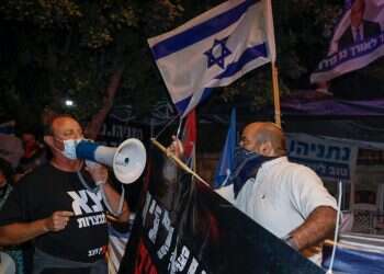 ישראל כפסע מנקודת האל חזור: הגיע הזמן לקחת אחריות