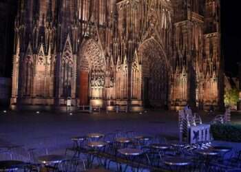 עוצר לילי, איסור ביקורים ומגבלות תנועה: אירופה בדרך לסגר שני