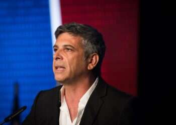 עושה צהריים: עופר חדד לא ייתן לכם לתייג אותו