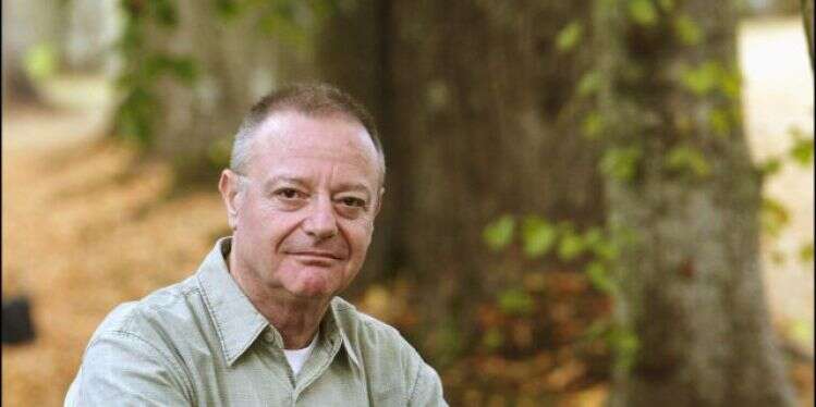 הטעין את המקום במטען רגשי עז. יהושע קנז. צילום: גטי אימג'ס חלקה קטנה של יופי: חייו ומותו של יהושע קנז