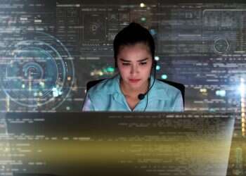 ללא רקע: הסוכן שתסכל אותי