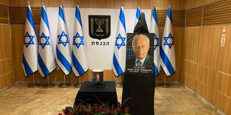 25 שנה לרצח רבין. צילום: דוברות הכנסת - שמוליק גרוסמן חצי יובל לרצח רבין: מליאה חצי ריקה וקריאות נגד נתניהו