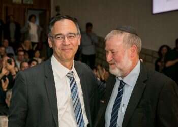 מנדלבליט הוא קורבן הפרשייה, הנבלים האמיתיים הם ניצן וזילבר