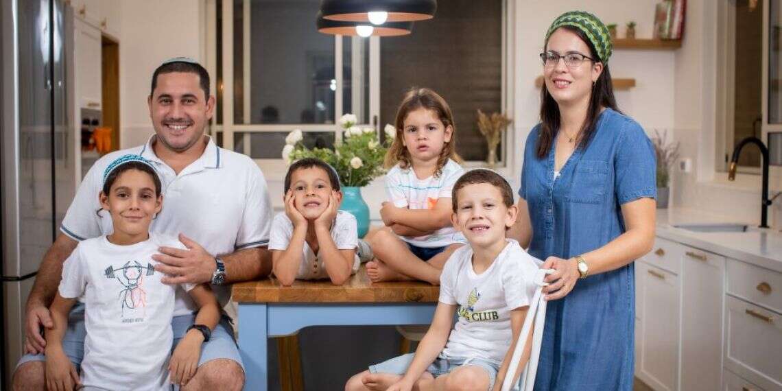 "כשנגמרת התורנות, נוסעים הביתה כדי לנוח וחוזרים לעבודה למחרת"