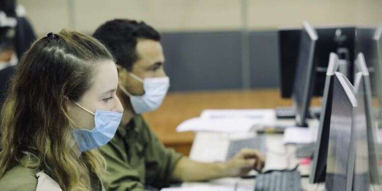 מפקדת אלון ברמלה. צילום: אורן כהן ביקור במערך הקטיעה מבהיר: הסיכוי להכיל את המגפה נמוך