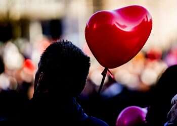 צילום: EPA מה זאת אהבה: כשהשאלה גוברת על התשובה