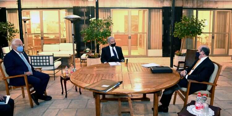 אברמס, נתניהו ופרידמן. צילום: מתי שטרן - שגרירות ארה