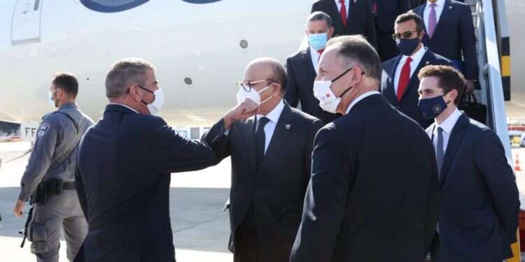 בוקר של שלום: המשלחת הבחריינית הראשונה נחתה בישראל