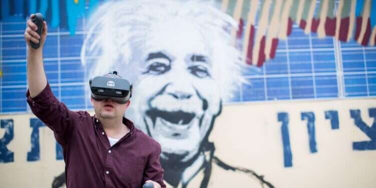 צילום: יונתן זינדל, פלאש 90 הטיפול המגניב בהפרעות קשב: משקפי מציאות מדומה