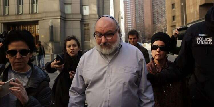 פולארד עם שחרורו מהכלא ב-2015. צילום: AFP "שחרור פולארד הוא סגירת מעגל חשובה למדינת ישראל"