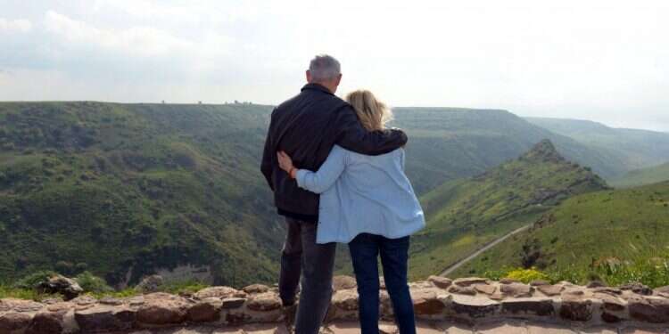 בני הזוג נתניהו בטיול ברמת־הגולן, 2016. צילום: חיים צח, לע נתניהו ביער: גם לראש ממשלה מותר לנפוש