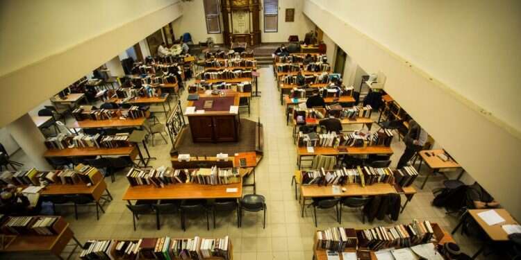 בית מדרש, אילוסטרציה. צילום: אריק סולטן כיצד חז"ל הפיקו תועלת לימודית משאלה "מיותרת"