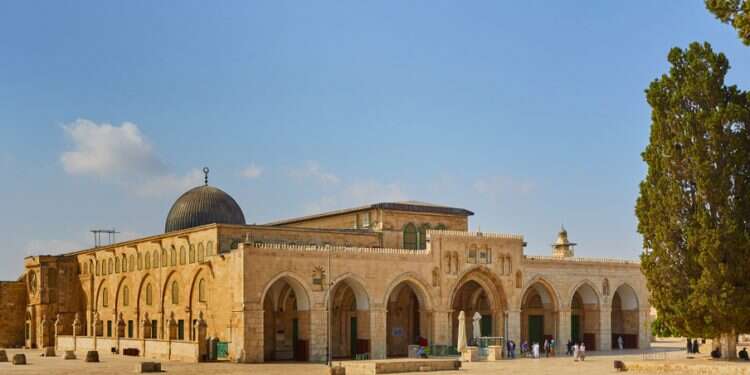 מסגד אל אקצא. צילום: שאטרסטוק מלחמת דת בין סעודיה והפלסטינים: היכן ממוקם אלאקצא?