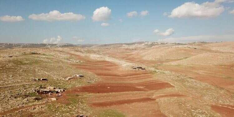 בעומקה של שמורת טבע ביו"ש: אתר אשפה מזהם לפלסטינים בלבד