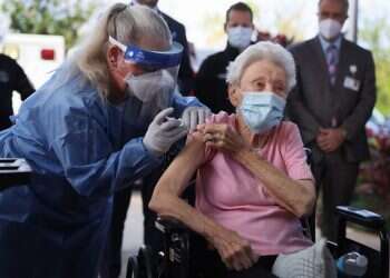 מגפת הבדידות: בבתי האבות מתכוננים להגעת החיסונים