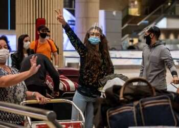 מסיימים בעלייה: עשרות עולים נחתו בישראל ביום האחרון של השנה