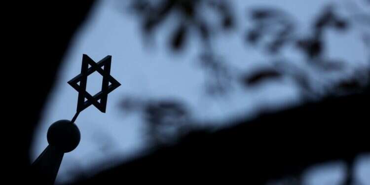 בית כנסת יהודי באירופה. צילום: AFP צמיחה מתוך משבר: מה שקרה ליהדות התפוצות בשנת 2020