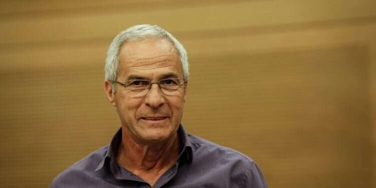 אמנון סטרשנוב. צילום: אורי לנץ, פלאש 90 קרעי לגנץ: יו"ר ועדת בדיקת הצוללות בניגוד עניינים