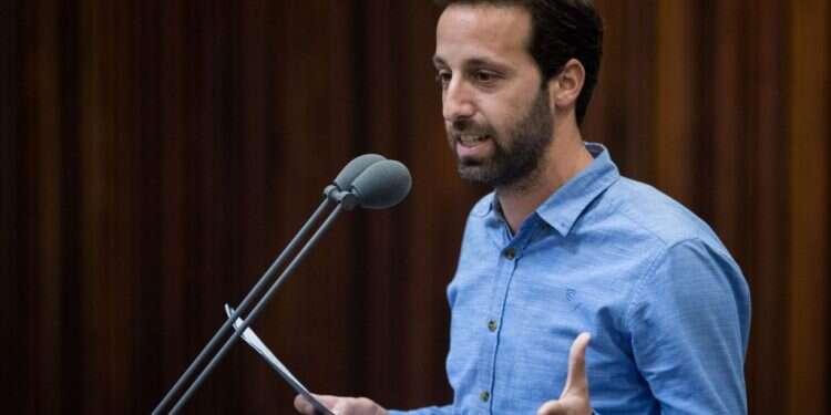 למרות אלקין, נתניהו הכי קרוב לרוב של 61