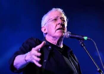 גידי ודני מצחיקים אבל אווירת המופע שלהם בינונית, ולא ברור למה