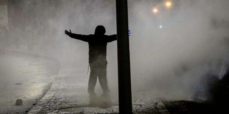 פרשת אהוביה סנדק: העיניים שלנו חייבות להיפקח