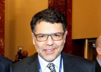 מיליארדר מתורמי סער: "הוא יכול להיות מנהיג נפלא"