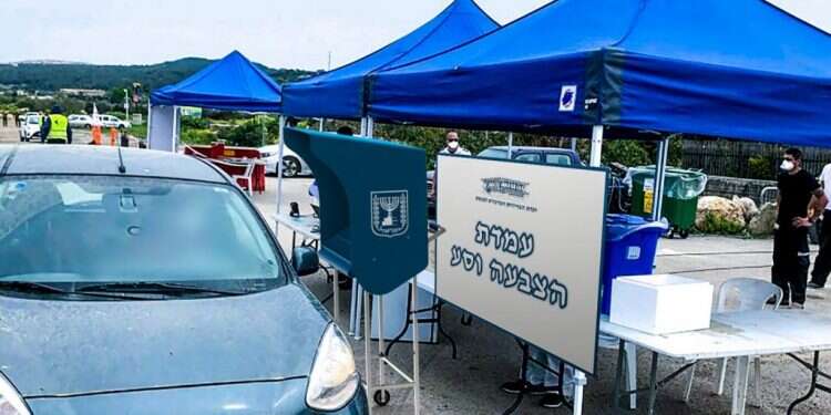 הצבעה מהרכב. הדמיה: ועדת הבחירות בחירות, טייק 4: כך יראה יום הבוחר בצל הקורונה