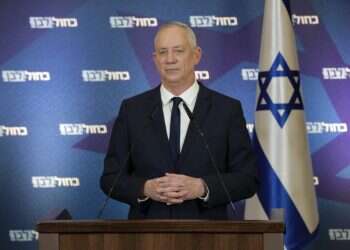 הנאומים הפוליטיים הבהירו: די לתחפושת של מפלגת מרכז