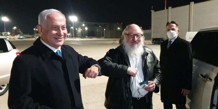 "עכשיו אתם בבית": יונתן פולארד נחת בישראל