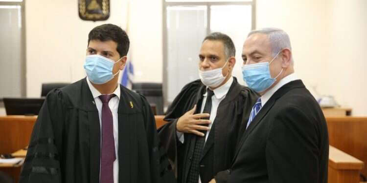 סטירה לפרקליטות: כתב האישום בתיק 4000 פשוט לא ראוי