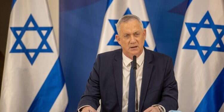 בני גנץ. צילום: טל שחר איזנקוט צדק: לא כל רמטכ"ל חייב להיכנס לקלחת הפוליטית