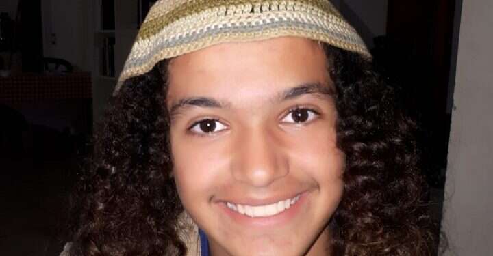 אהוביה סנדק ז "הדם של הבן שלי הוא מראה ליחס העוין אל הנערים האלה"