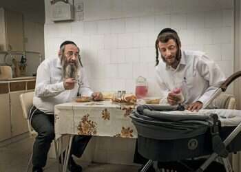 היוצר של "שטיסל" עשה את אותו הקסם על הבמה