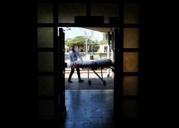 האטו, סכנה בדרך: המסכות יורדות, מספר המתים עולה