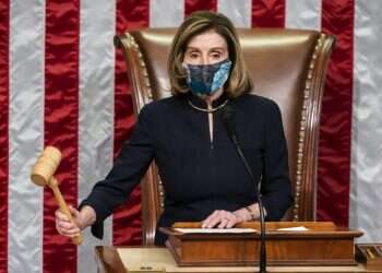 הדמוקרטים מתעקשים להדיח את טראמפ גם בסנאט