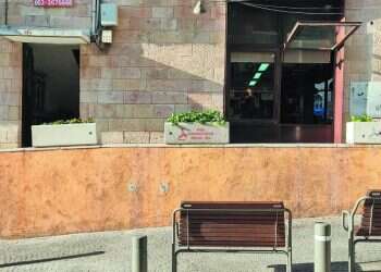 קירוב חברתי: הצעירים שנאלצו לנהל דייטים תחת הגבלות הקורונה