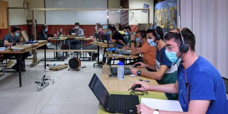 מאות תלמידי ישיבות הסדר התנדבו למערך החקירות האפידמיולוגיות