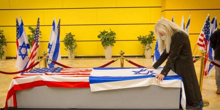 ד שלדון אדלסון הובא למנוחות בירושלים