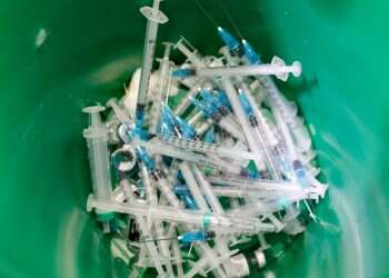 מומחים מסבירים: למה גם מחוסנים צריכים לעטות מסכות, בינתיים