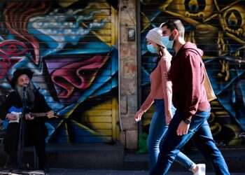 כיצד השפיעה הקורונה על מי שכתיבתם אומנותם?