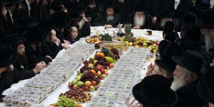 טיש ט כי מצפון תיפתח המהפכה: בעקבות מקובלי צפת