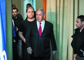 סודות ניידים: השיקולים המשפטיים מאחורי ההחלטה נגד יועצי נתניהו