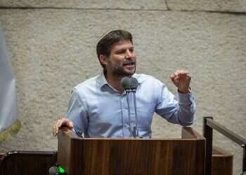 דגלים חדשים: מערכת המשפט חשובה, אבל יש חשובים ממנה