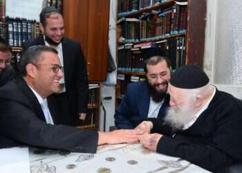 המרד השפוף של הרב קנייבסקי