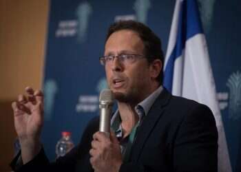 הדיקטטורה הנאורה של יאיר לפיד