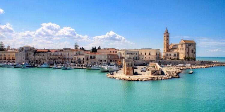 מסרים עלומים: כיצד צמחה פרשנות הפשט באירופה