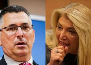 לא גזענות, לא מעניין: למה אנחנו ממשיכים ליפול בתעמולה פוליטית זולה