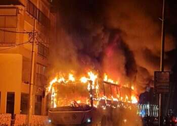 עיר אדומה: מסע מתוח ברחובות בני ברק