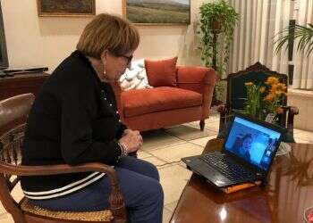 זיכרון בסלון לראשונה: "זיכרון בסלון" בבחריין, באיחוד האמירויות ובמרוקו