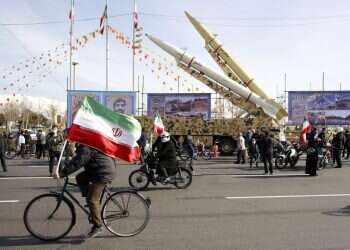 אקדמיה לטרור: איראן הופכת סטודנטים תמימים לסוכני המשטר בעולם